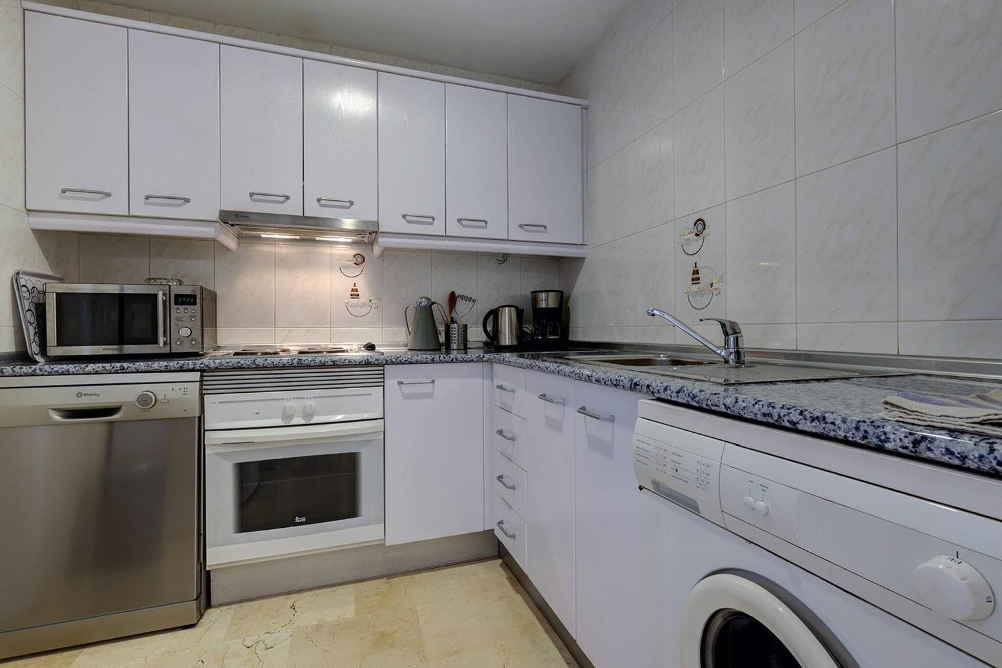 053 - Two Bed Mijas Golf Apartment In Popular Matchroom Golf Club Fuengirola Exteriör bild