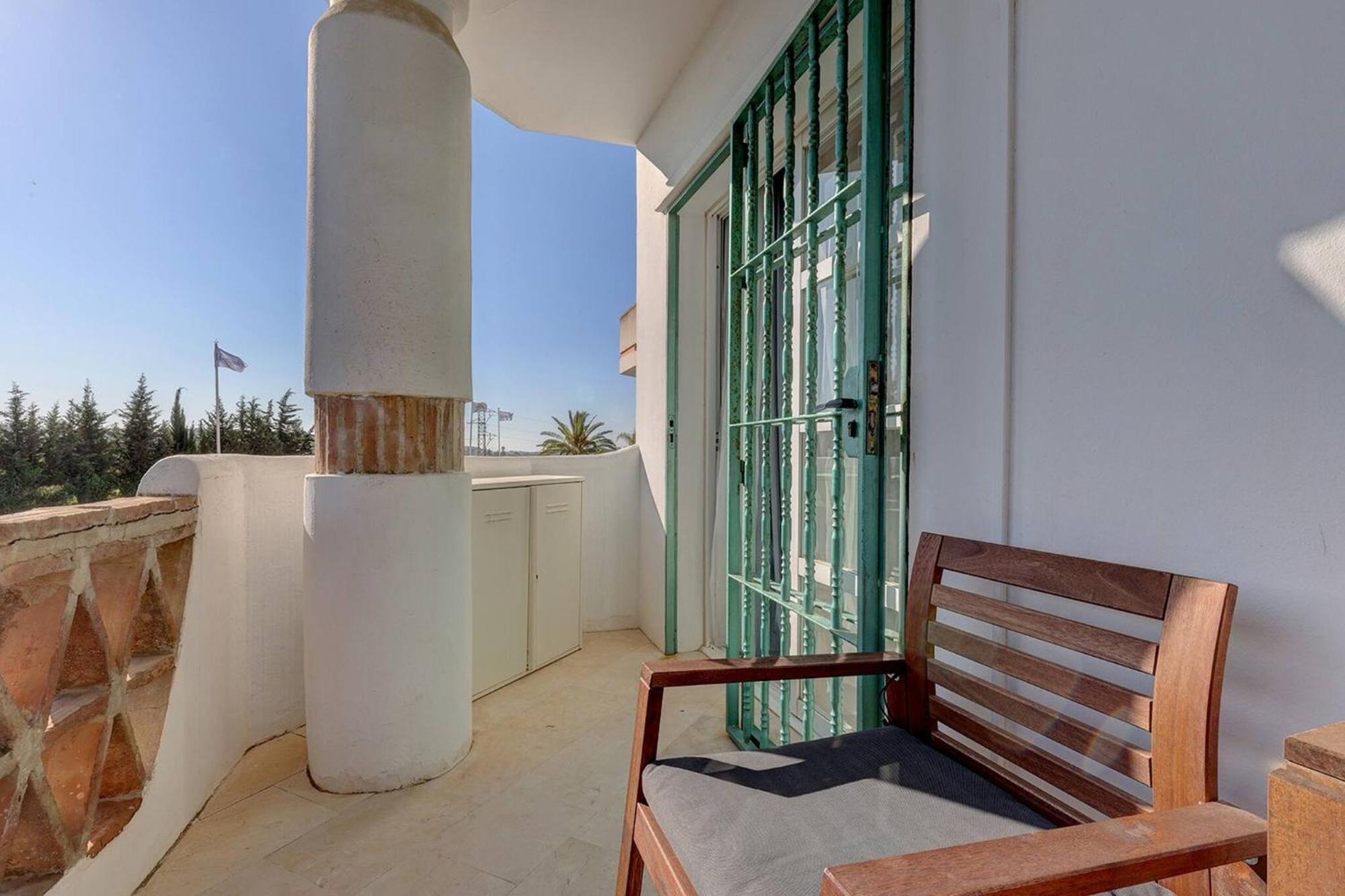 053 - Two Bed Mijas Golf Apartment In Popular Matchroom Golf Club Fuengirola Exteriör bild