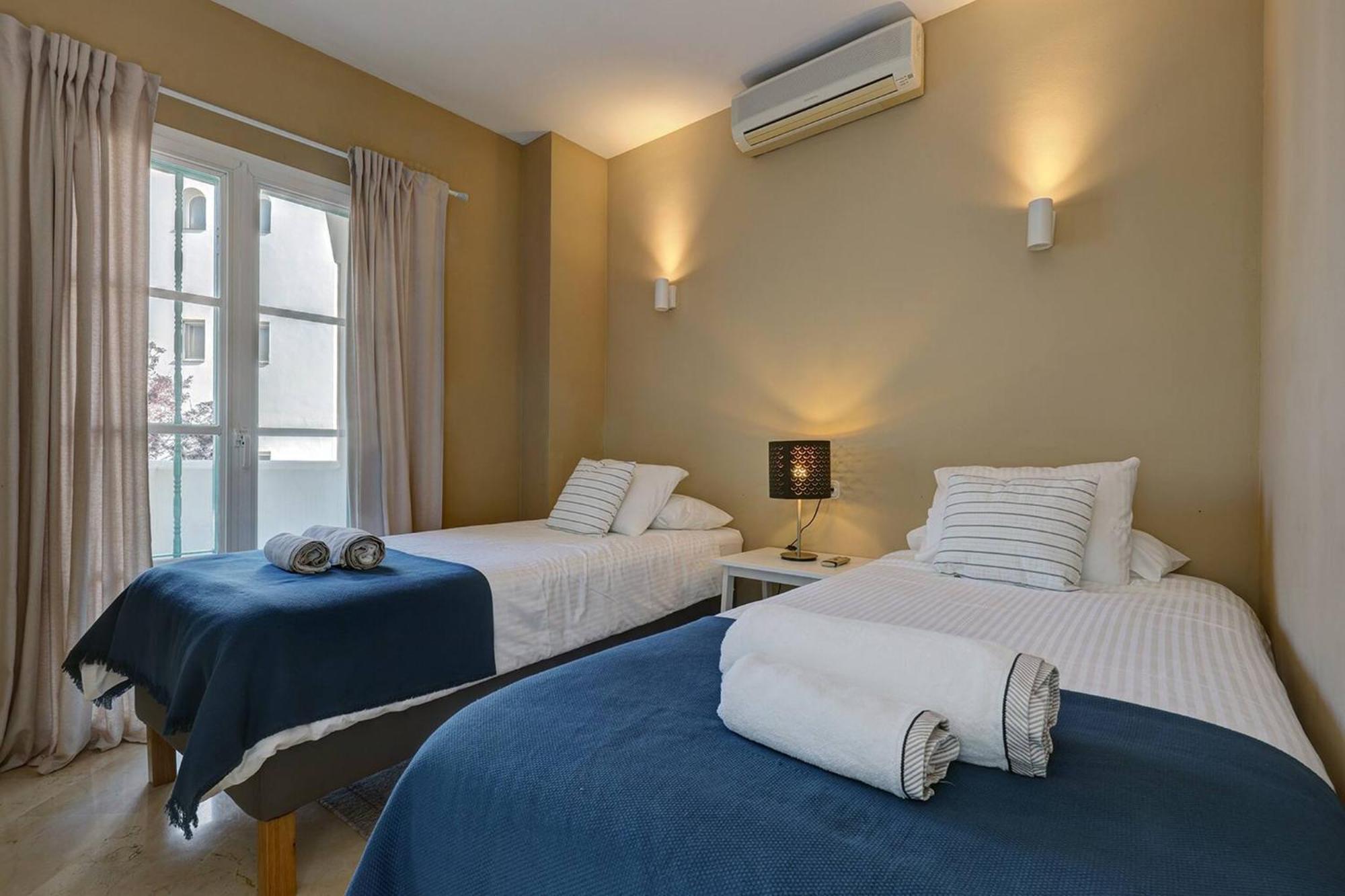 053 - Two Bed Mijas Golf Apartment In Popular Matchroom Golf Club Fuengirola Exteriör bild